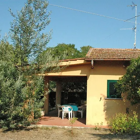 Casa Del Mandorlo アパート